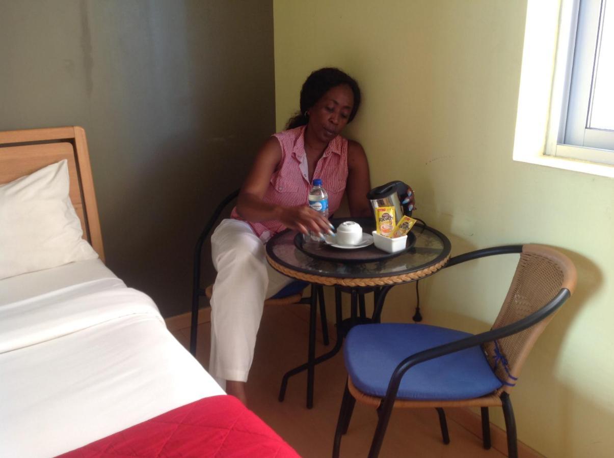 Maputo Residence Inn Buitenkant foto